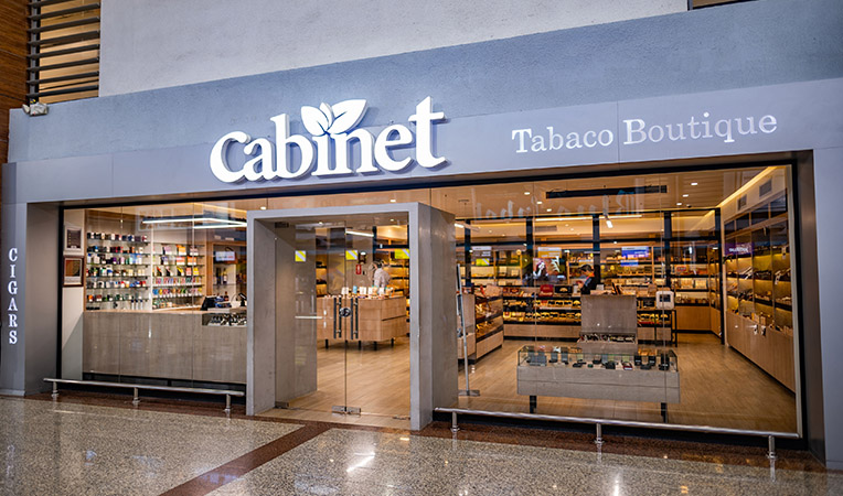Cabinet Tabaco Boutique gallery image